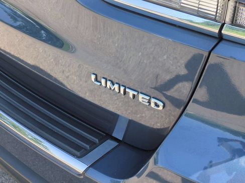 Used 2020 Jeep Grand Cherokee Limited AWD/4WD image 10