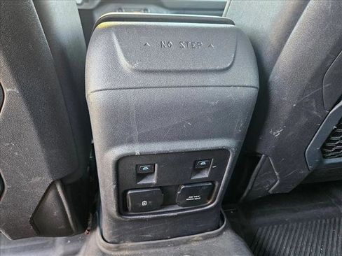 Used 2021 Ford Bronco Black Diamond w/ Sasquatch Package image 18