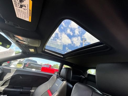 Used 2009 Dodge Challenger SRT8 w/ SRT Option Group II RWD image 28