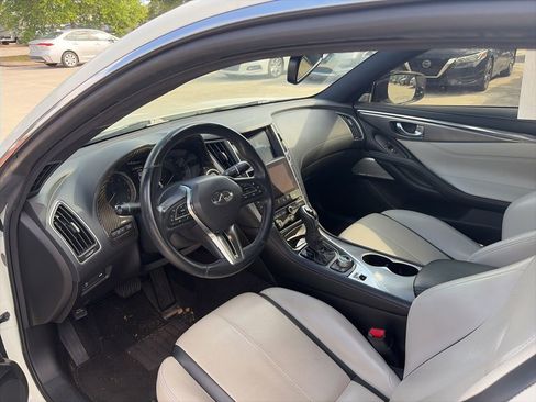 Used 2021 INFINITI Q60 3.0t Luxe w/ Essential Package image 9