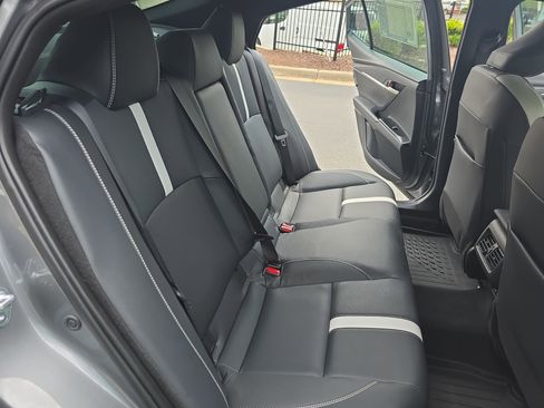 Used 2025 Toyota Camry SE w/ Convenience Package FWD image 12