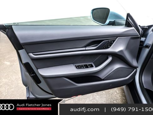 Used 2023 Porsche Taycan image 20