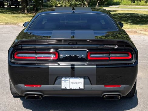 Used 2023 Dodge Challenger SRT Hellcat RWD image 6
