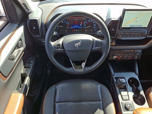 Used 2021 Ford Bronco Sport Outer Banks image 2