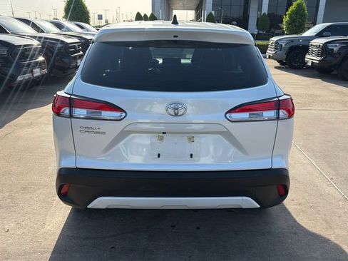 Used 2024 Toyota Corolla Cross L FWD image 6