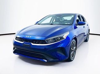 Used 2023 Kia Forte LXS video 3
