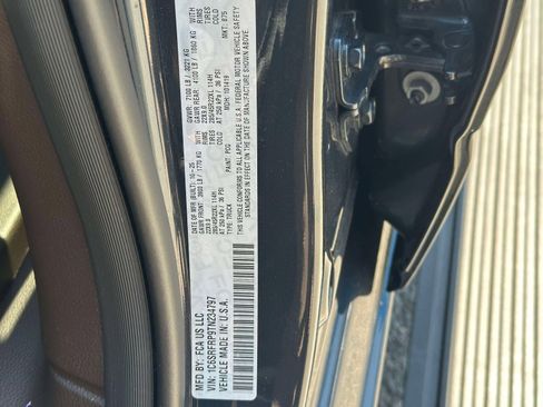 Used 2026 RAM 1500 Laramie w/ Advanced Safety Group II AWD/4WD image 30