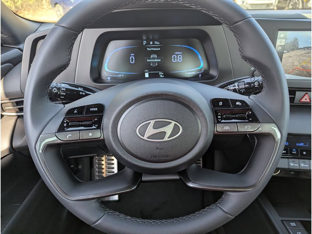New 2026 Hyundai Elantra SEL FWD image 18