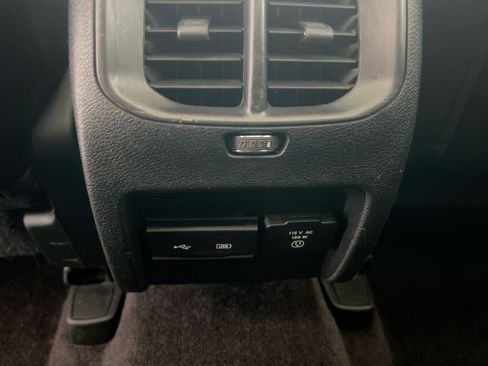 Used 2019 Jeep Cherokee Limited w/ Trailer Tow Group image 31