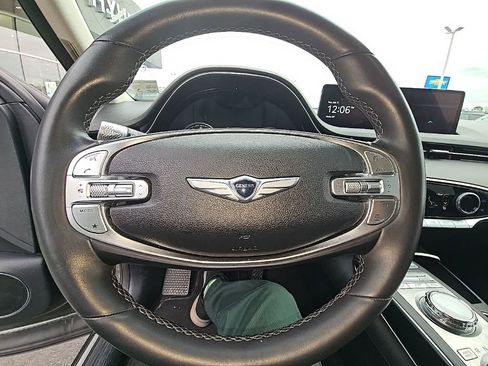 Used 2025 Genesis GV70 2.5T image 11