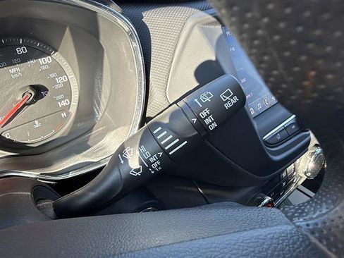 Used 2023 Chevrolet TrailBlazer LT FWD image 29