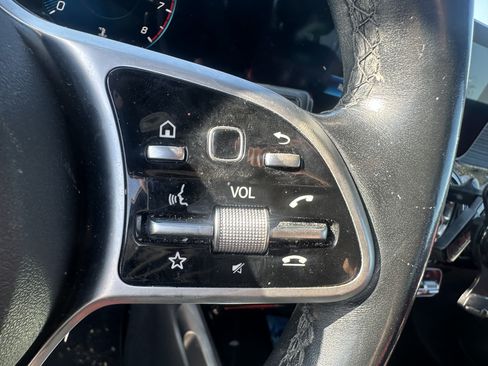 Used 2020 Mercedes-Benz GLB 250 image 15