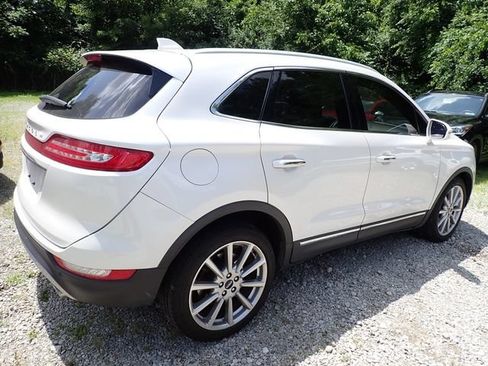 Used 2019 Lincoln MKC Reserve w/ MKC Technology Package FWD image 3