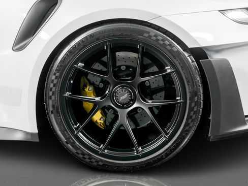 Used 2024 Porsche 911 GT3 RS image 21