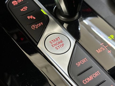 Used 2023 BMW X4 xDrive30i w/ M Sport Package image 34