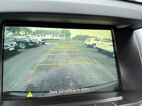 Used 2017 GMC Terrain SLE FWD image 13