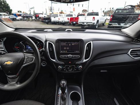 Used 2020 Chevrolet Equinox LT image 23