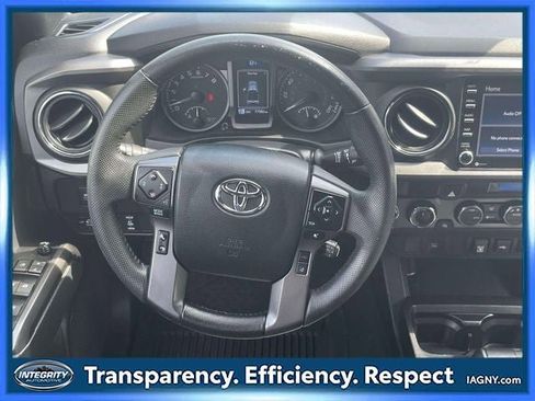 Used 2023 Toyota Tacoma TRD Off-Road image 15
