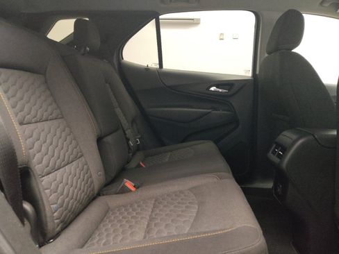 Used 2020 Chevrolet Equinox LT image 19
