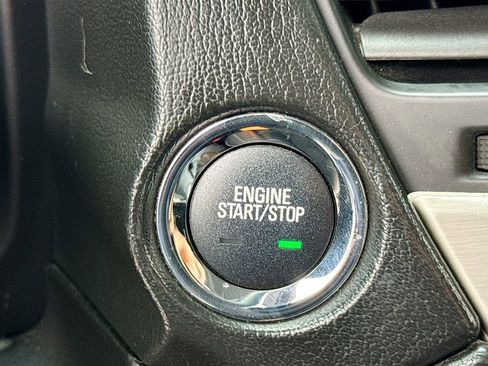 Used 2018 GMC Yukon Denali w/ Open Road Package image 20