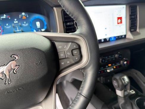 Used 2025 Ford Bronco Outer Banks w/ Sasquatch Package AWD/4WD image 40