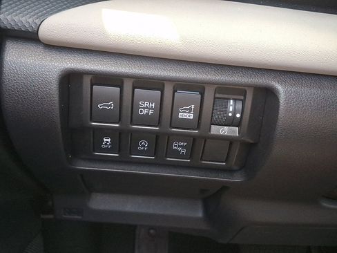 Used 2023 Subaru Forester Limited w/ Popular Package #2 AWD/4WD image 28