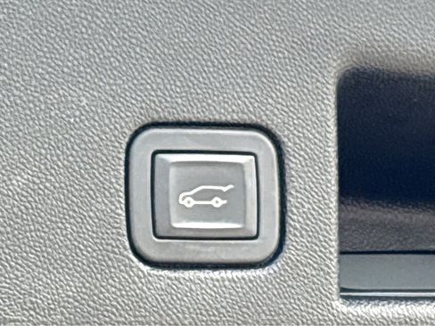 Used 2019 Chevrolet Equinox LT image 10