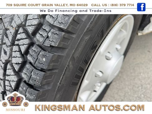 Used 2009 Ford E-350 and Econoline 350 XL RWD image 24