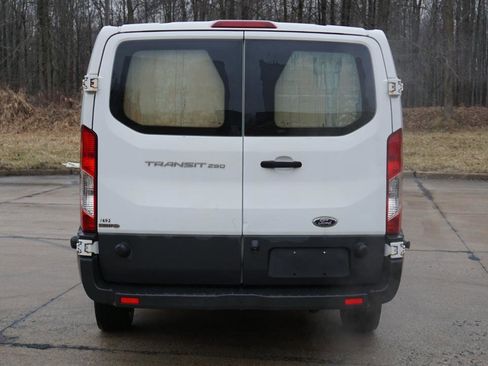 Used 2017 Ford Transit 250 148 Low Roof image 4