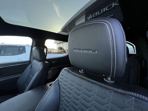 New 2025 GMC Sierra EV Denali image 25