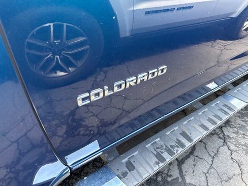 Used 2020 Chevrolet Colorado LT w/ LT Convenience Package AWD/4WD image 14