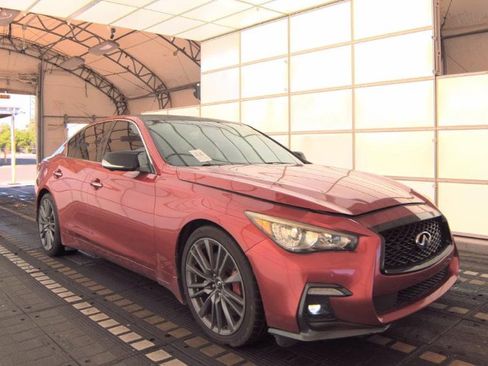 Used 2018 INFINITI Q50 Red Sport 400 w/ Sensory Package (Sport) RWD image 5