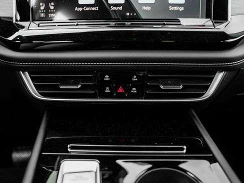 New 2026 Volkswagen Atlas SE image 32