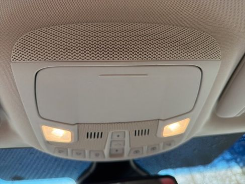 Used 2019 Ford Edge Titanium w/ Cold Weather Package image 23