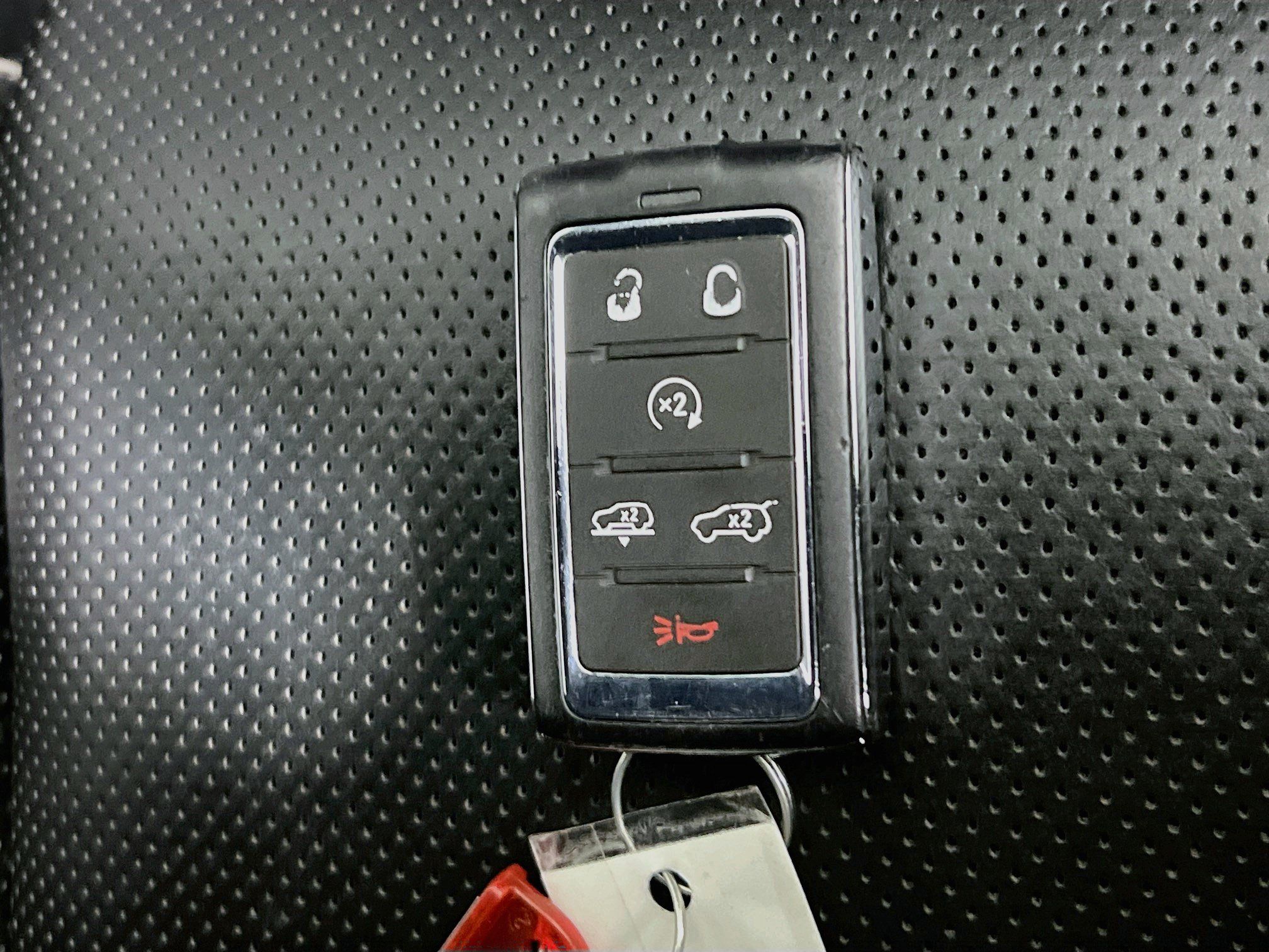 Used 2024 Jeep Grand Wagoneer Series II Obsidian w/ Quick Order Packagew 28T AWD/4WD image 36