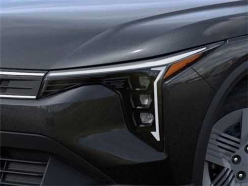 Certified 2025 Kia K4 LX image 11