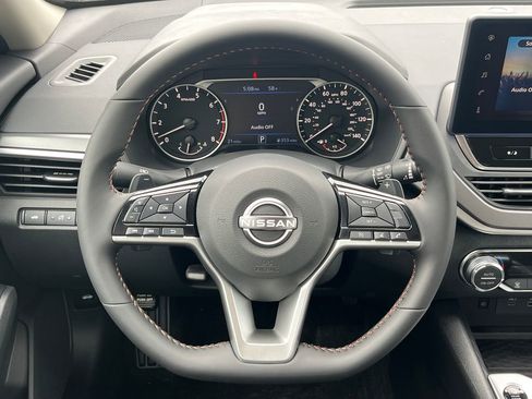 New 2026 Nissan Altima 2.5 SR w/ SR Midnight Edition Package FWD image 22