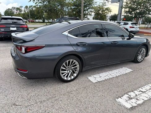 Used 2022 Lexus ES 350 Ultra Luxury w/ Accessory Package 2 FWD image 21