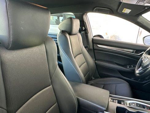 Certified 2022 Honda Accord Sport image 31