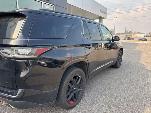 Used 2020 Chevrolet Traverse Premier w/ Redline Edition image 5
