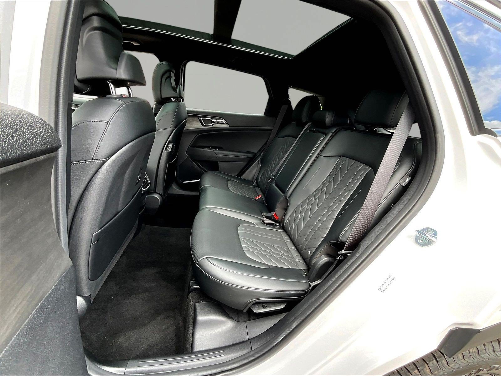 Used 2025 Kia Sportage X-Pro AWD/4WD image 22