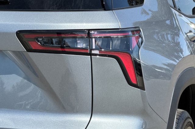 New 2027 Chevrolet Equinox LT FWD image 39