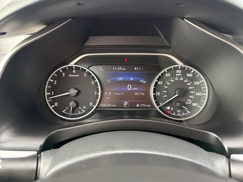 Used 2018 Nissan Murano SV image 17