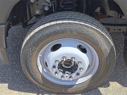 New 2024 Ford F550 4x4 Regular Cab Super Duty w/ XL Chrome Package image 8