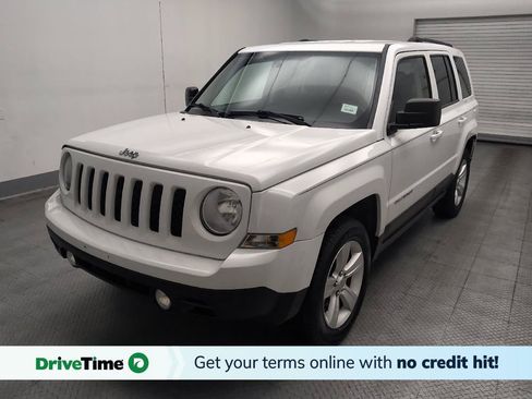 Used 2014 Jeep Patriot Latitude AWD/4WD image 1