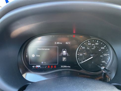 Used 2022 Nissan Kicks SV image 4