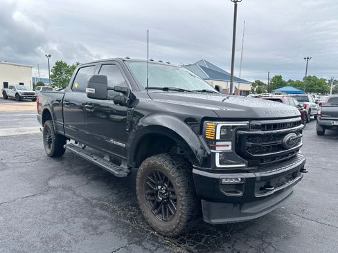 Used 2022 Ford F250 Lariat w/ Black Appearance Package AWD/4WD image 2