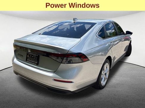 Used 2025 Honda Accord LX image 11
