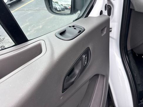 Used 2025 Ford Transit 250 Low Roof w/ Exterior Upgrade Package RWD image 29