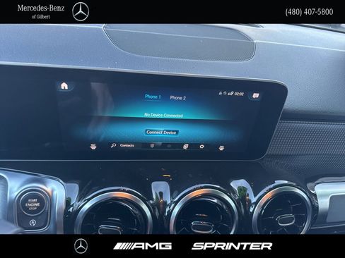 Used 2021 Mercedes-Benz GLB 250 4MATIC image 21